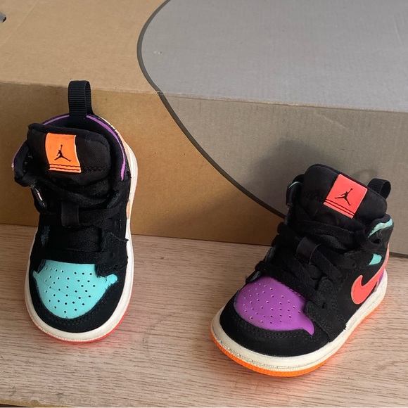 Jordan 1 Mid “Black Multi” Toddler Sneakers  - SZ 4 C - Picture 11 of 13